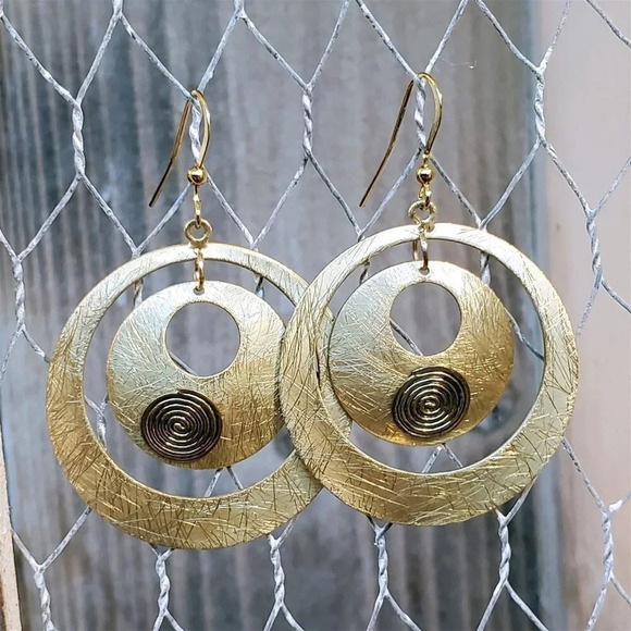 Rodeo Drive Super Lightweight Gold Plated Surgical Steel Double Hoop Earrings - Picture 3 of 11